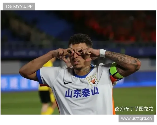 克雷桑一拿球就亮灯,山东泰山进攻却越踢越单薄,战术依赖性是否制约整体表现? 克雷桑一拿球就亮灯,山东泰山进攻却越踢越单薄,战术依赖性是否制约整体表现?