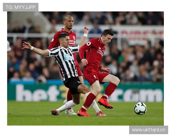 AC米兰中场分工失衡致节奏混乱,球队失控局面逐步显现 AC米兰中场分工失衡致节奏混乱,球队失控局面逐步显现